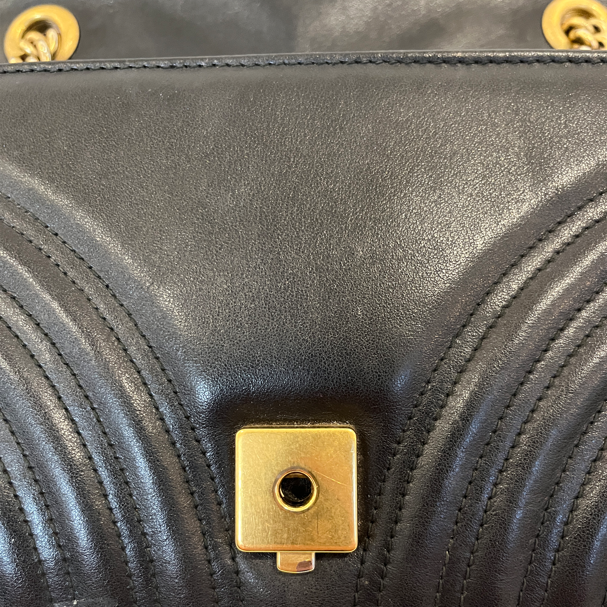 Bolsa Gucci GG Marmont